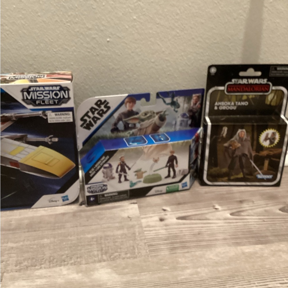Star Wars Mission Fleet and Mandalorian Figure Collection